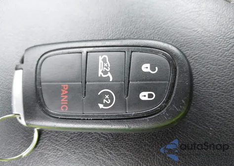 2019 Jeep Cherokee Limited 4X4 from USA, damaged, VIN 1C4PJMDXXKD135279